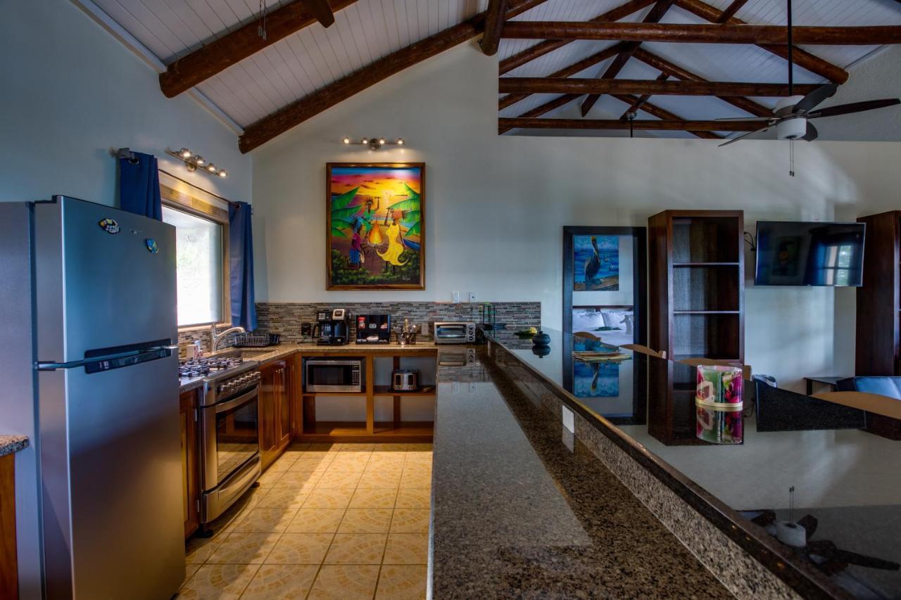 Mariposa Belize Beach Resort Placencia Екстер'єр фото