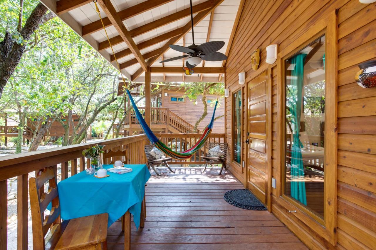 Mariposa Belize Beach Resort Placencia Екстер'єр фото