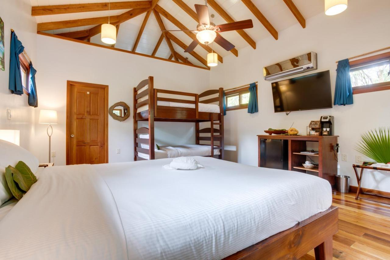Mariposa Belize Beach Resort Placencia Екстер'єр фото